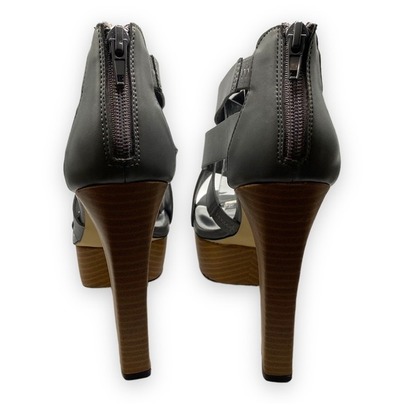 𝅺just Fab Hazel Gray and Brown Platform Heeled Sandals | Size 8.5 - Picture 4 of 15